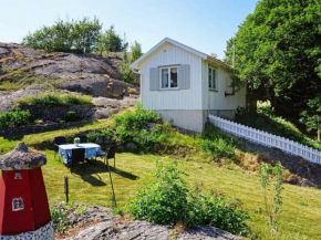 5 person holiday home in K LL KNIPPLA in Öckerö